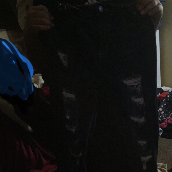 Ripped jeans size 7 - Picture 2 of 2